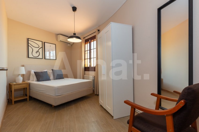 Renovated penthouse with large terrace, in Esquerra Eixample -33