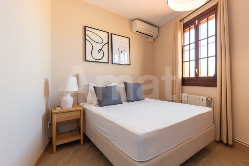 Renovated penthouse with large terrace, in Esquerra Eixample -34