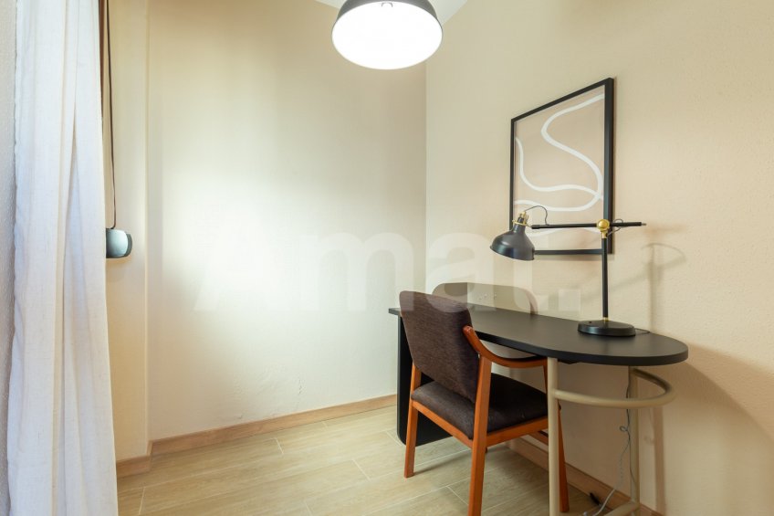 Renovated penthouse with large terrace, in Esquerra Eixample -36