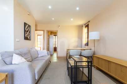 Renovated penthouse with large terrace, in Esquerra Eixample -10