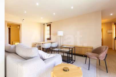 Renovated penthouse with large terrace, in Esquerra Eixample -11