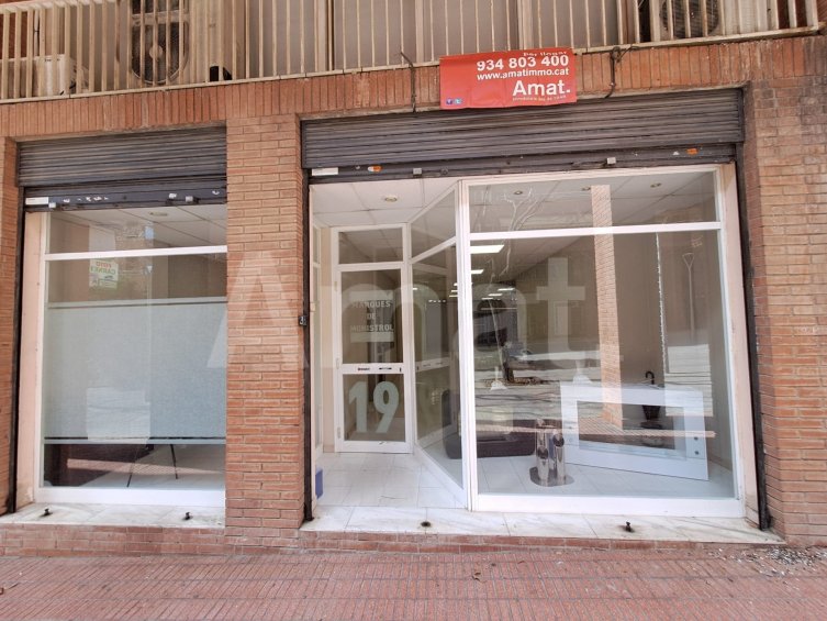 Local en venta en Sant Joan Despí, ideal para tu negocio. -10