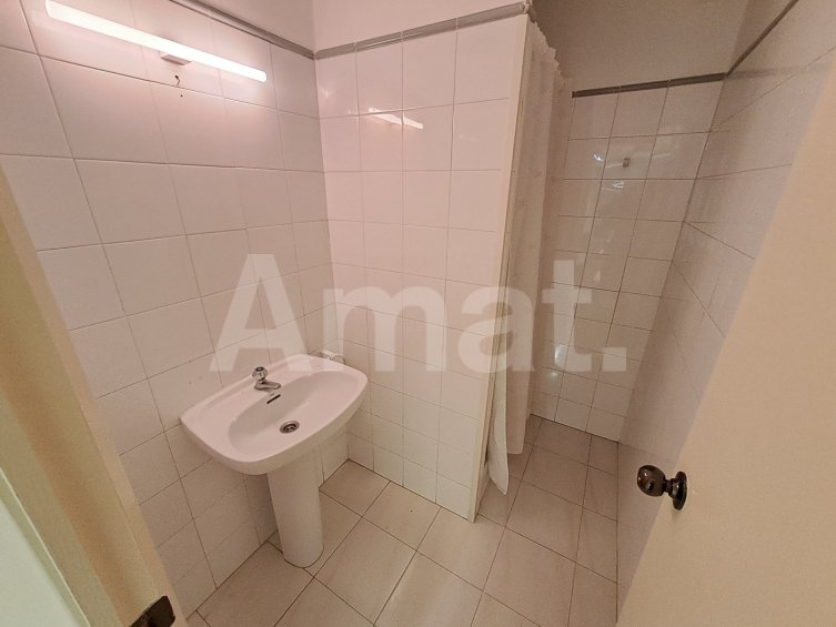 Local en venta en Sant Joan Despí, ideal para tu negocio. -18