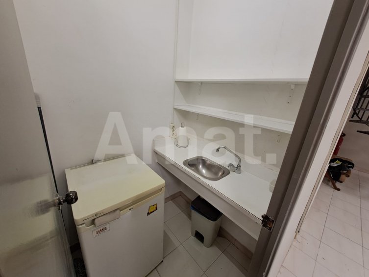 Local en venta en Sant Joan Despí, ideal para tu negocio. -7