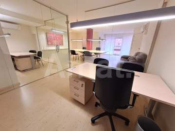 Local en venta en Sant Joan Despí, ideal para tu negocio. -14