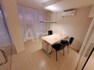 Local en venta en Sant Joan Despí, ideal para tu negocio. -16