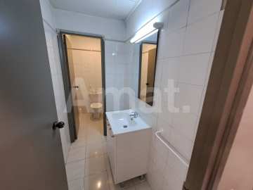 Local en venta en Sant Joan Despí, ideal para tu negocio. -5