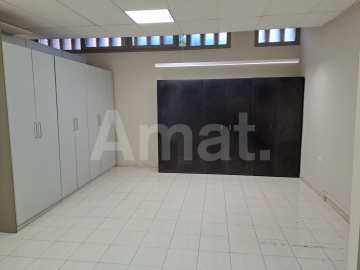 Local en venta en Sant Joan Despí, ideal para tu negocio. -8