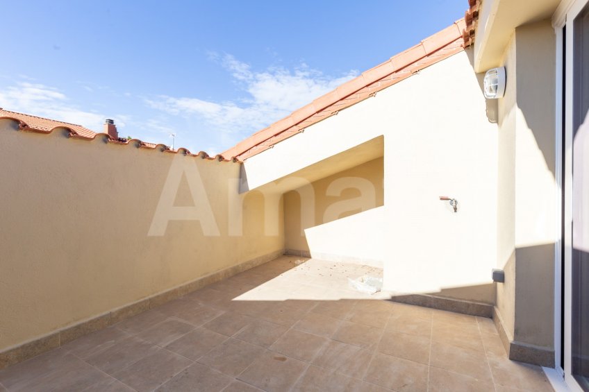 CASTELLBISBAL HOMES - Brand new terraced house, in the center -40
