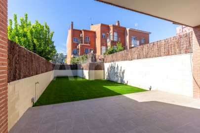 CASTELLBISBAL HOMES - Brand new terraced house, in the center -12