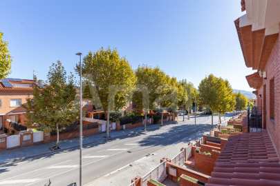 CASTELLBISBAL HOMES - Brand new terraced house, in the center -43