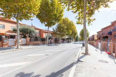 CASTELLBISBAL HOMES - Brand new terraced house, in the center -53