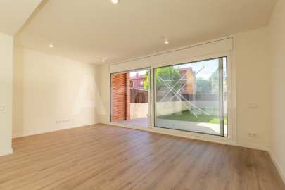 CASTELLBISBAL HOMES - Brand new terraced house, in the center -6