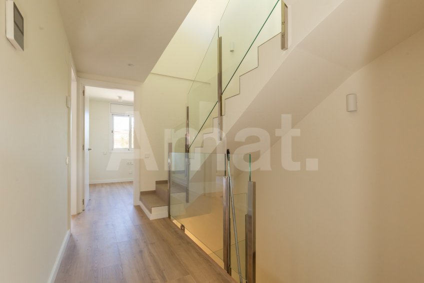 CASTELLBISBAL HOMES - Brand new terraced house, in the center -32