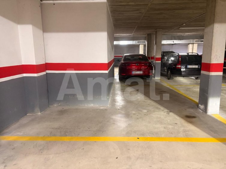 Parking space for sale in the city center -2