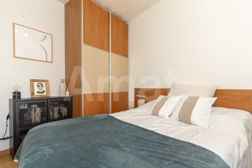 Bright and renovated flat, in El Guinardó -14