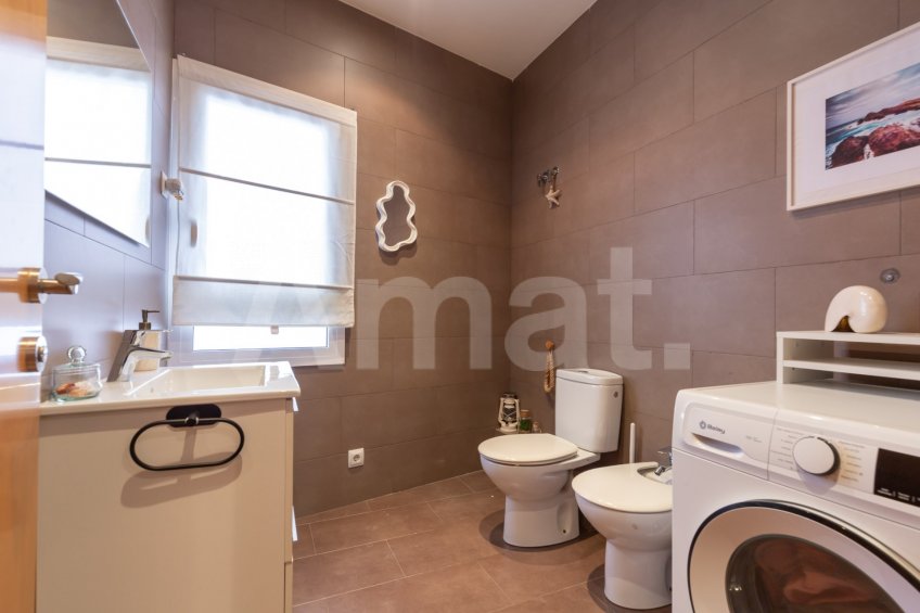 Bright and renovated flat, in El Guinardó -22