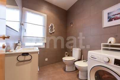 Bright and renovated flat, in El Guinardó -22