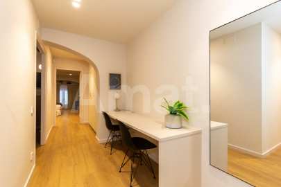 1840 APARTMENTS– Piso reformado y amueblado con 3 dorm. y piscina -13
