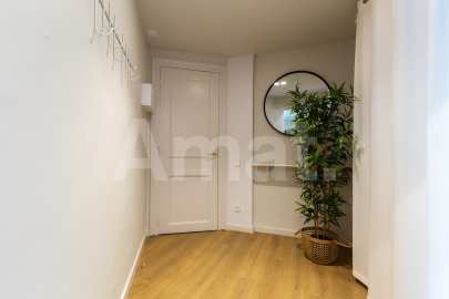 1840 APARTMENTS– Piso reformado y amueblado con 3 dorm. y piscina -24