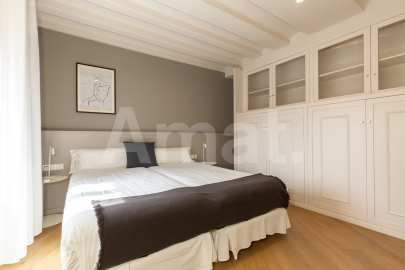 1840 APARTMENTS– Piso reformado y amueblado con 3 dorm. y piscina -8