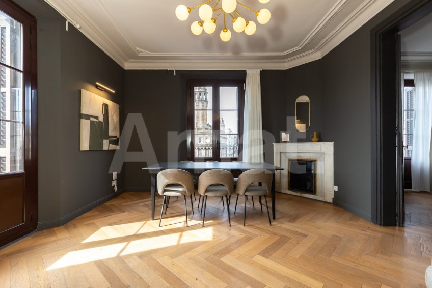 Pis reformat i moblat amb 2 dorm. i piscina -11