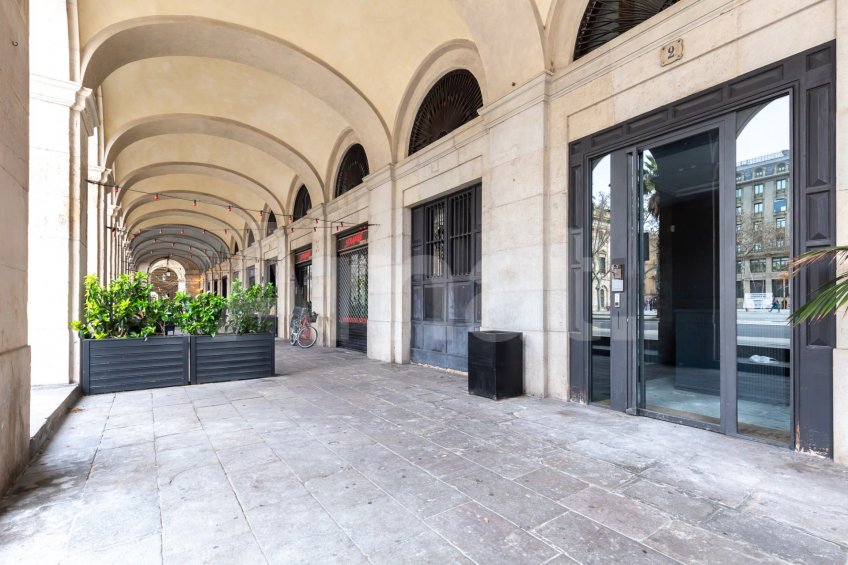 Pis reformat i moblat amb 2 dorm. i piscina -40