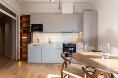 Pis reformat i moblat amb 2 dorm. i piscina -17