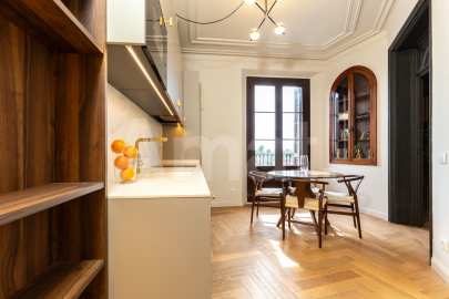 Pis reformat i moblat amb 2 dorm. i piscina -18