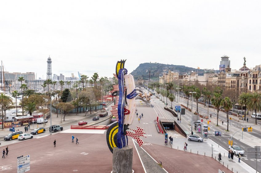 1840 APARTMENTS– Renovated and furnished 2-bedroom flat with pool -14