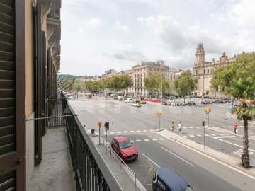 1840 APARTMENTS– Renovated and furnished 2-bedroom flat with pool -20