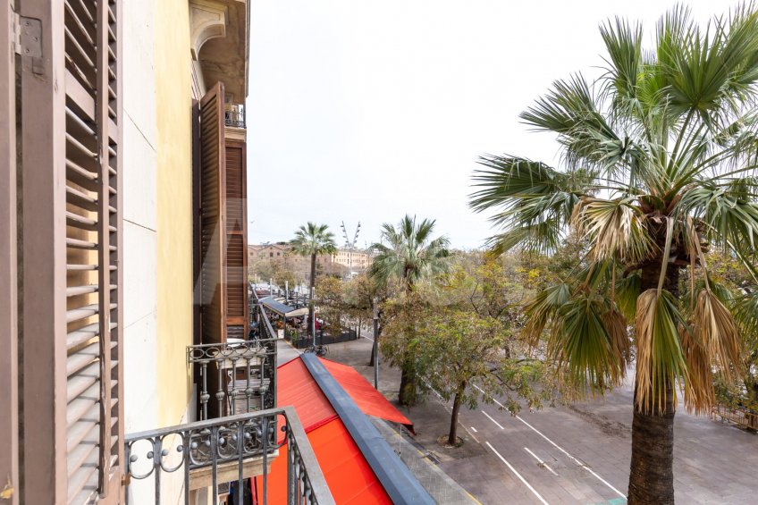 1840 APARTMENTS– Pis reformat i moblat de 2 dorm. amb piscina -2