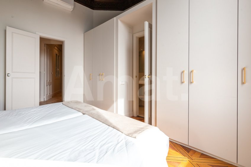 1840 APARTMENTS– Pis reformat i moblat de 2 dorm. amb piscina -23