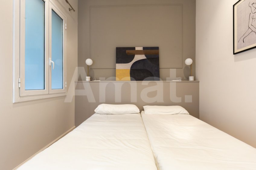 1840 APARTMENTS– Pis reformat i moblat de 2 dorm. amb piscina -27