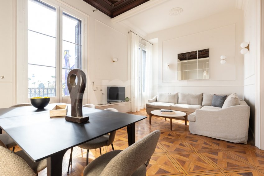 1840 APARTMENTS– Pis reformat i moblat de 2 dorm. amb piscina -34