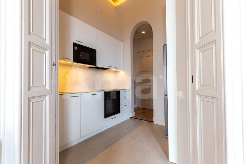 1840 APARTMENTS– Pis reformat i moblat de 2 dorm. amb piscina -4