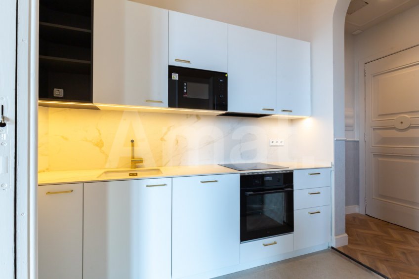 1840 APARTMENTS– Pis reformat i moblat de 2 dorm. amb piscina -7