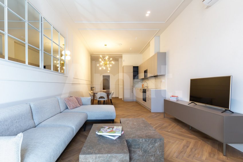 1840 APARTMENTS– Piso reformado y amueblado con 2 dorm.  con piscina -25