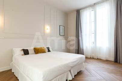 1840 APARTMENTS– Piso reformado y amueblado con 2 dorm.  con piscina -12