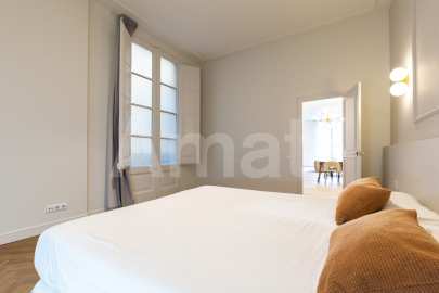 1840 APARTMENTS– Piso reformado y amueblado con 2 dorm.  con piscina -19