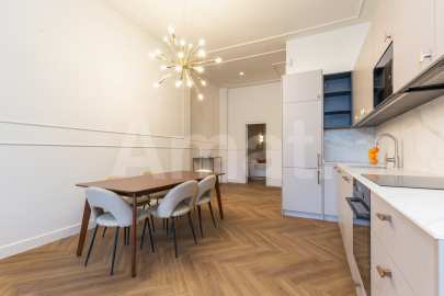 1840 APARTMENTS– Piso reformado y amueblado con 2 dorm.  con piscina -5
