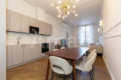 1840 APARTMENTS– Piso reformado y amueblado con 2 dorm.  con piscina -7