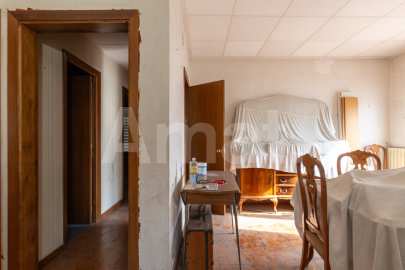 Casa unifamiliar con jardín, a reformar, al lado de la Biblioteca -33