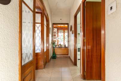 Casa unifamiliar con jardín, a reformar, al lado de la Biblioteca -6