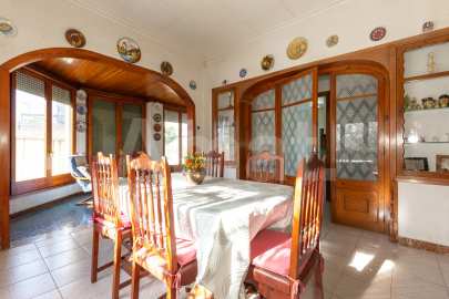 Casa unifamiliar con jardín, a reformar, al lado de la Biblioteca -7