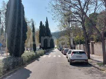 Terreno céntrico y esquinero, en La Martinica -7