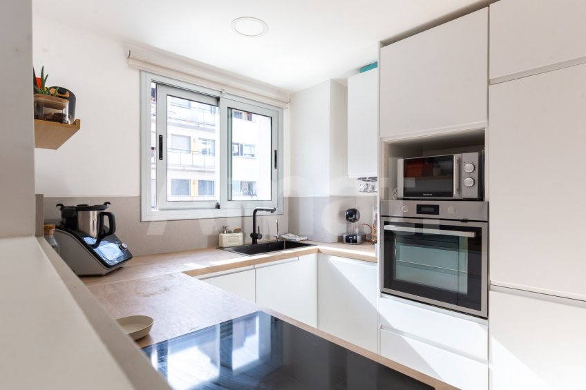 Ático dúplex con terraza y reformado, en el centro -15