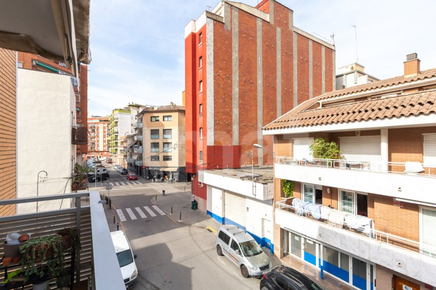 Ático dúplex con terraza y reformado, en el centro -19