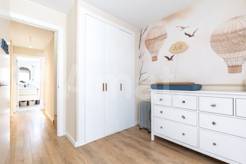 Ático dúplex con terraza y reformado, en el centro -25