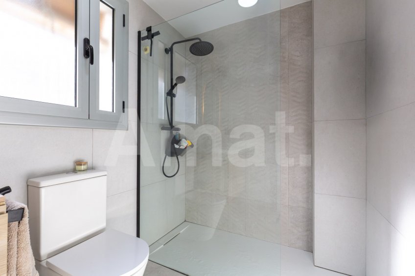 Ático dúplex con terraza y reformado, en el centro -28